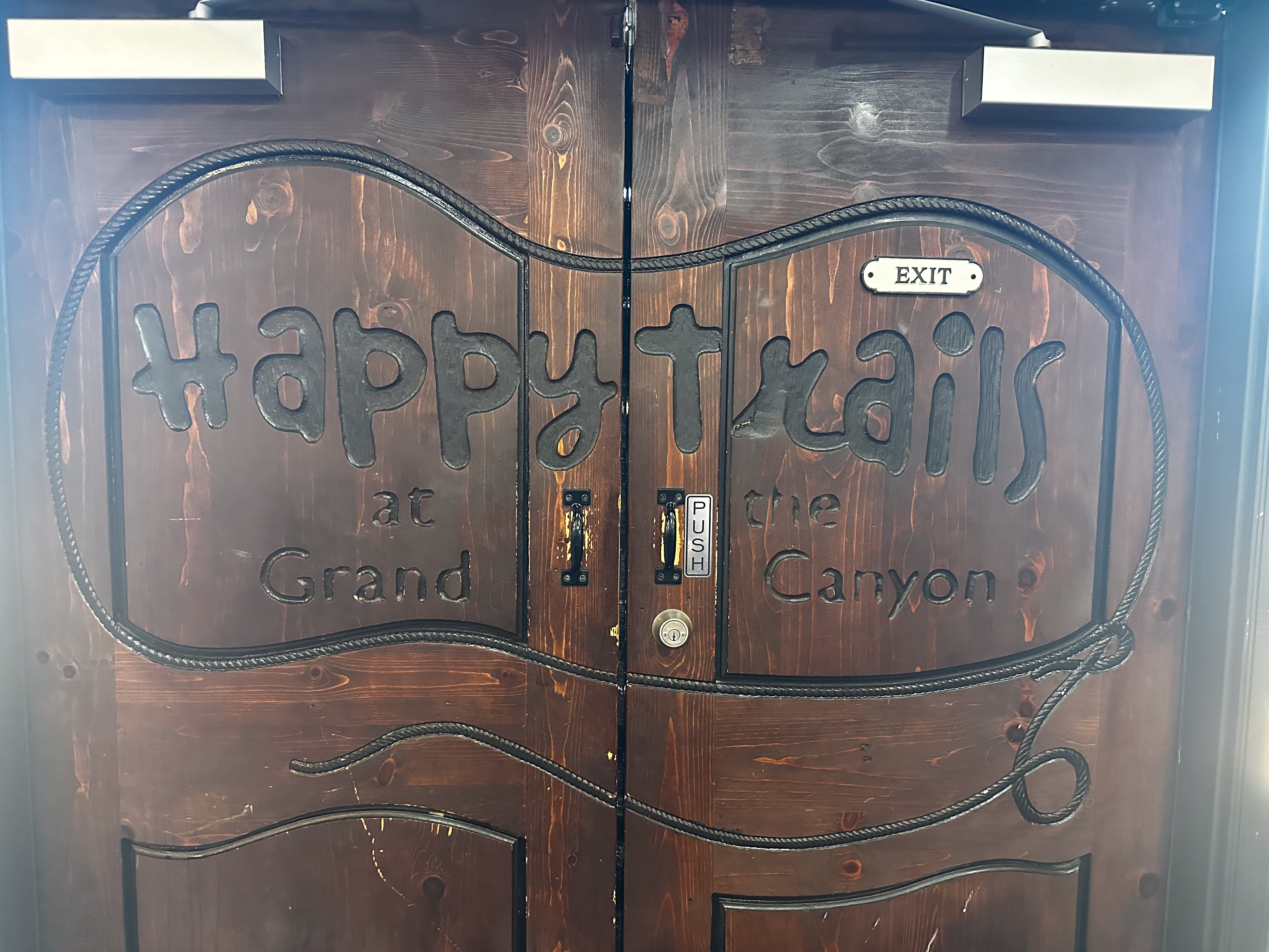 happytrailsdoor
